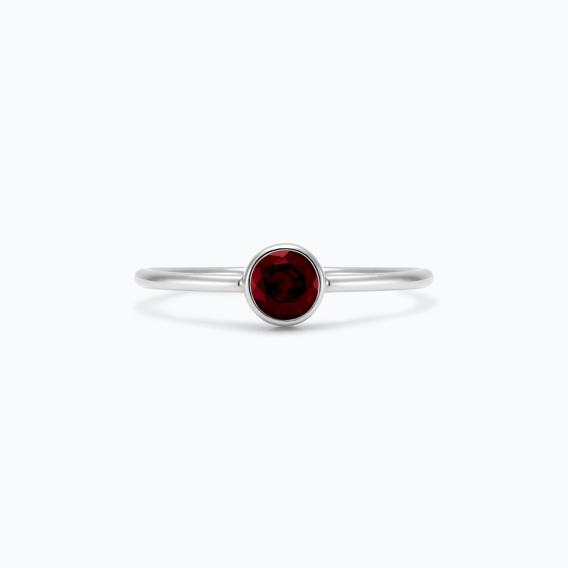 Solitaire Harmony Grenat 4.5 mm