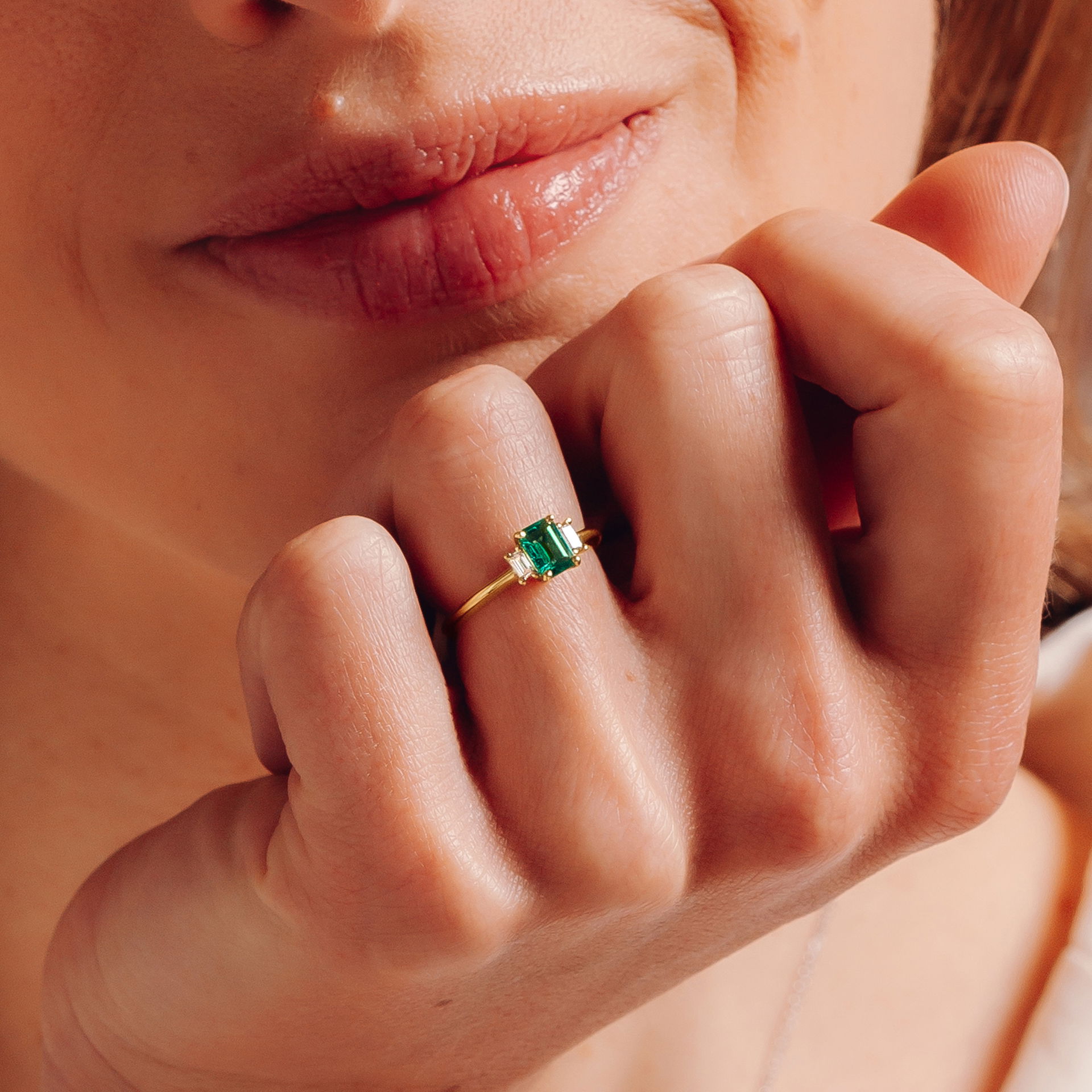 Solitaire Gatsby Émeraude 6 x 4 mm