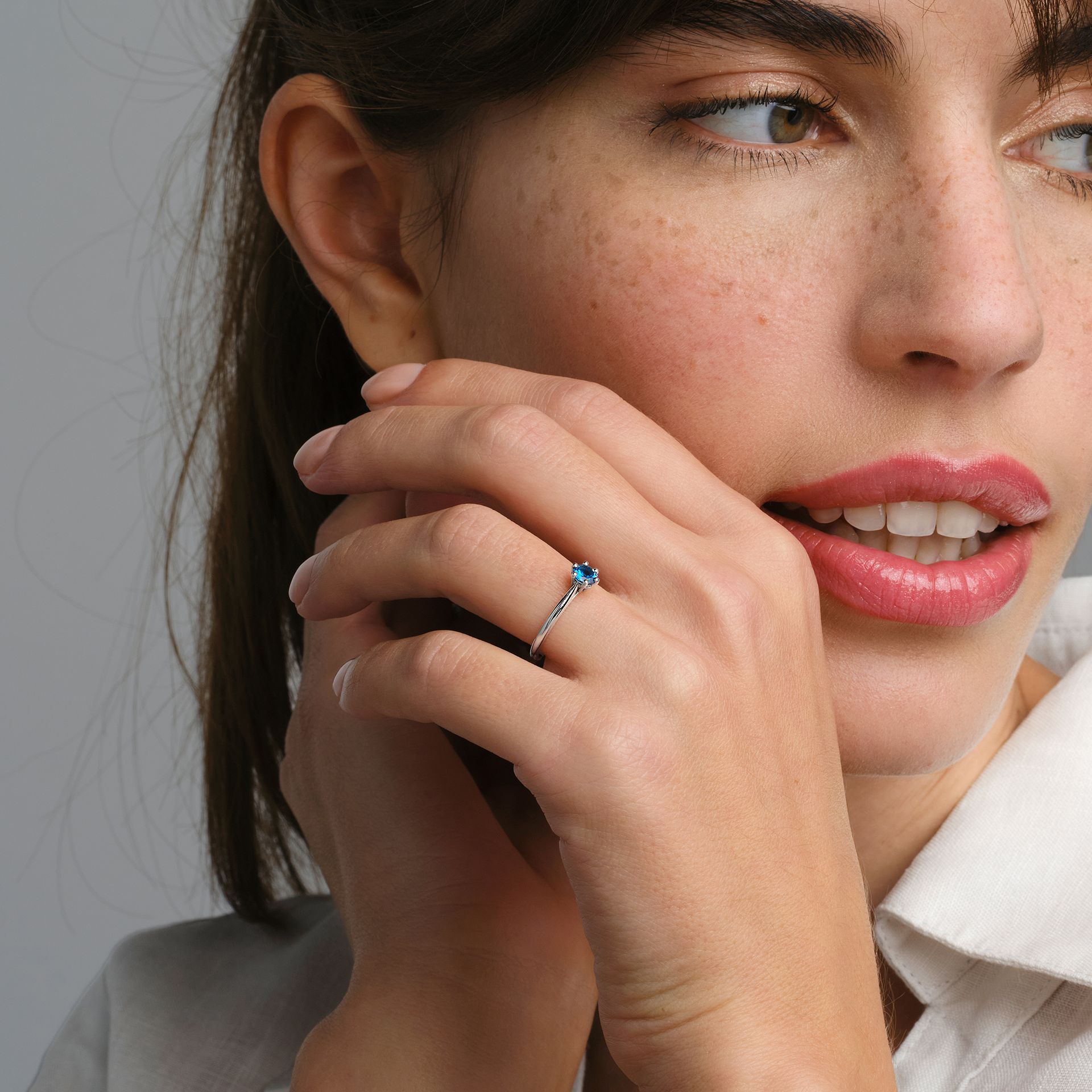 Solitaire Félicia Topaze Blue London 4.5 mm