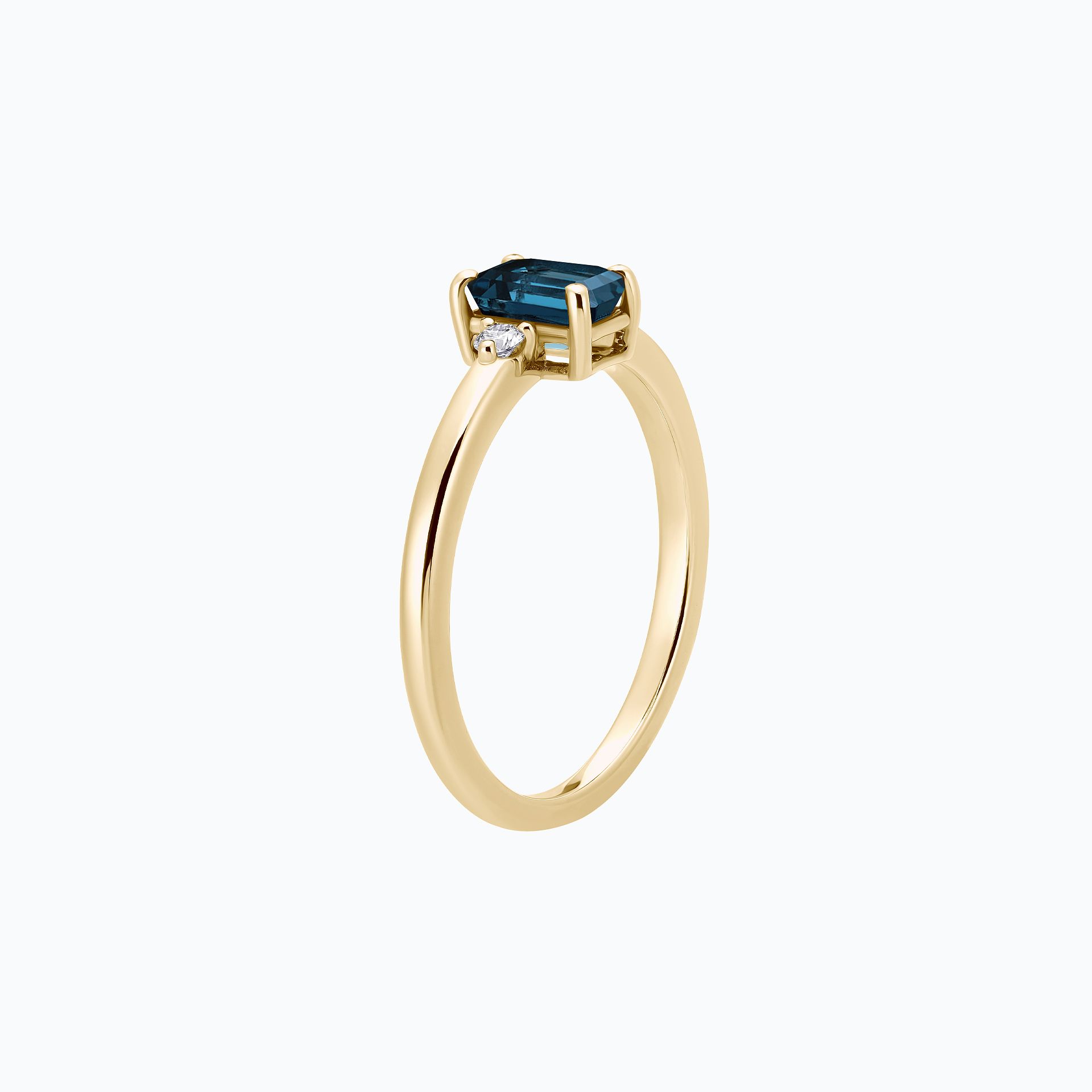 Solitaire Inès Topaze Blue London 6 x 4 mm
