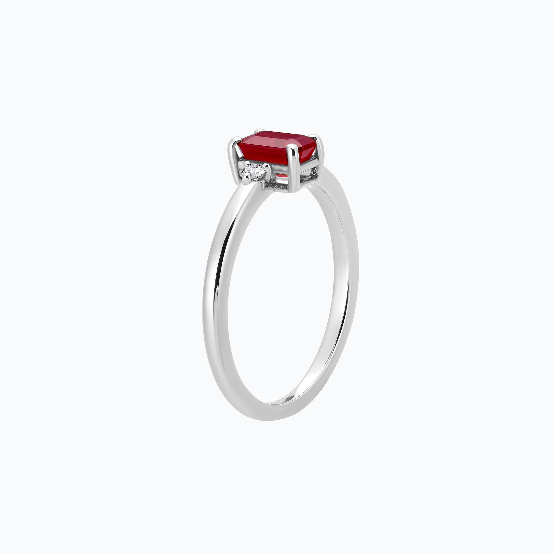Solitaire Inès Rubis 6 x 4 mm