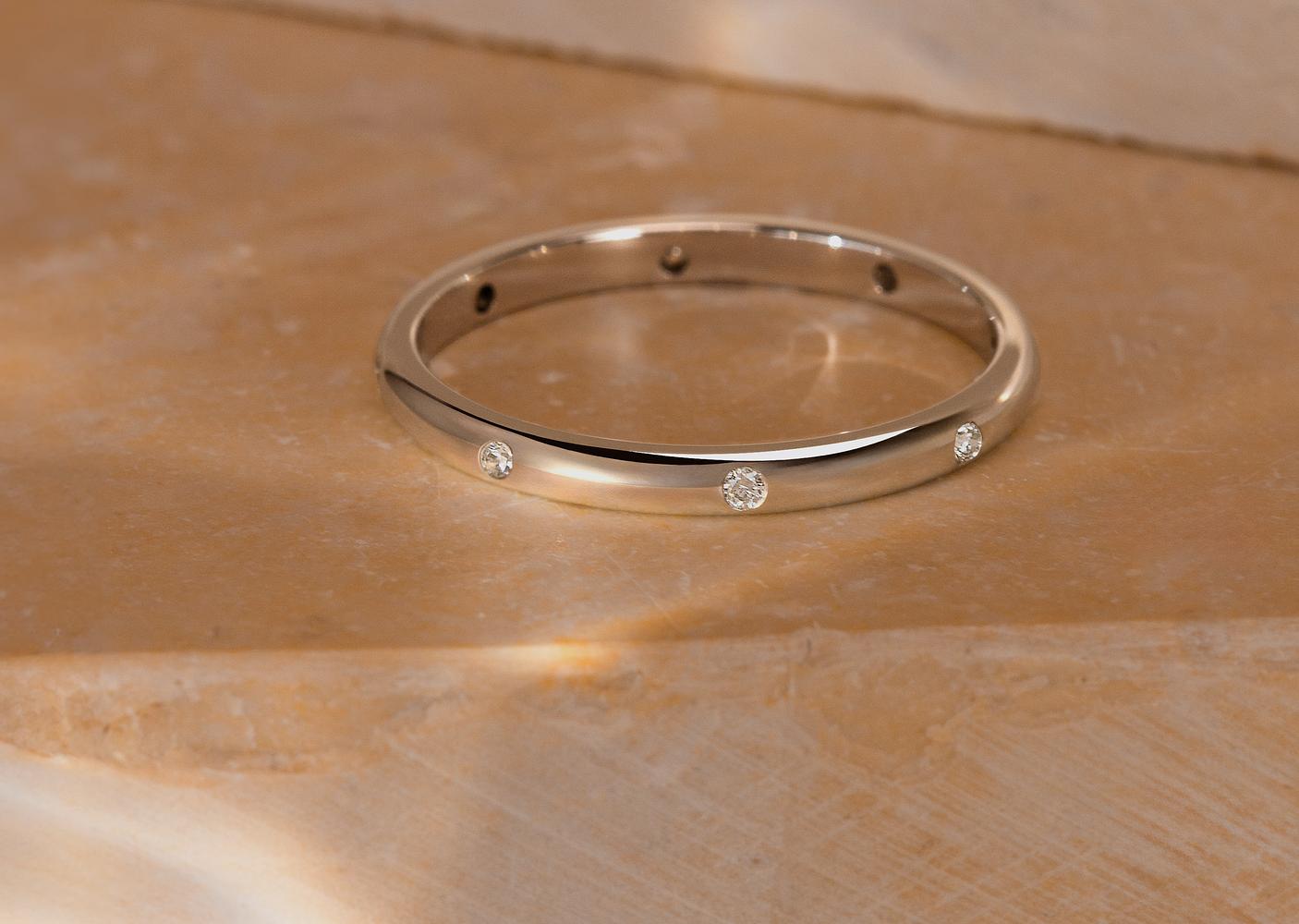 Alliances diamant fines de mariage