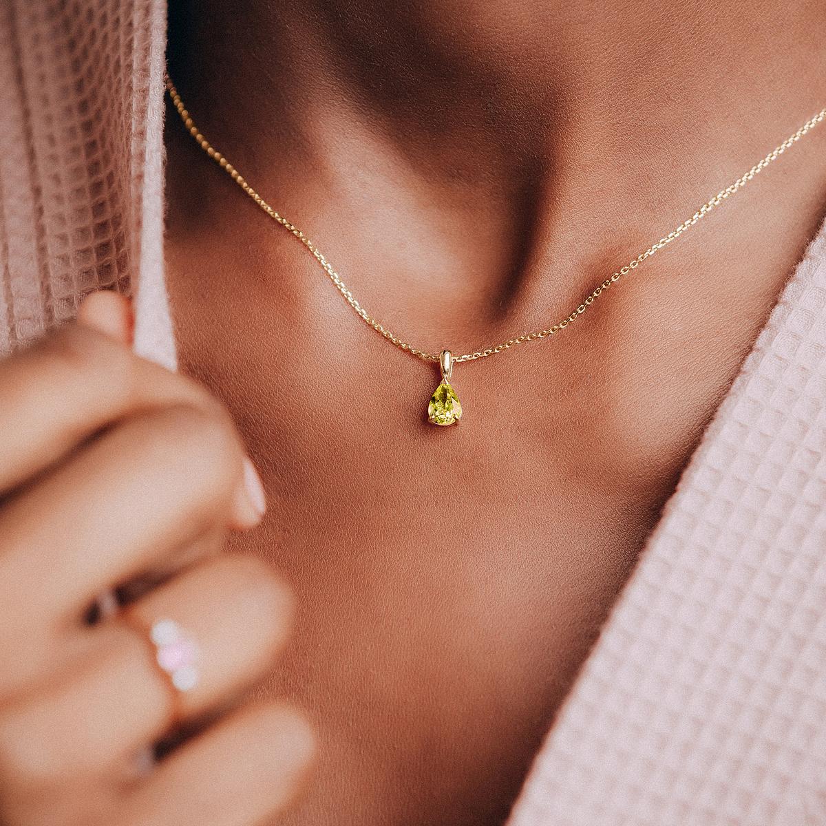 Pendentif Goutte Peridot 7 x 5 mm
