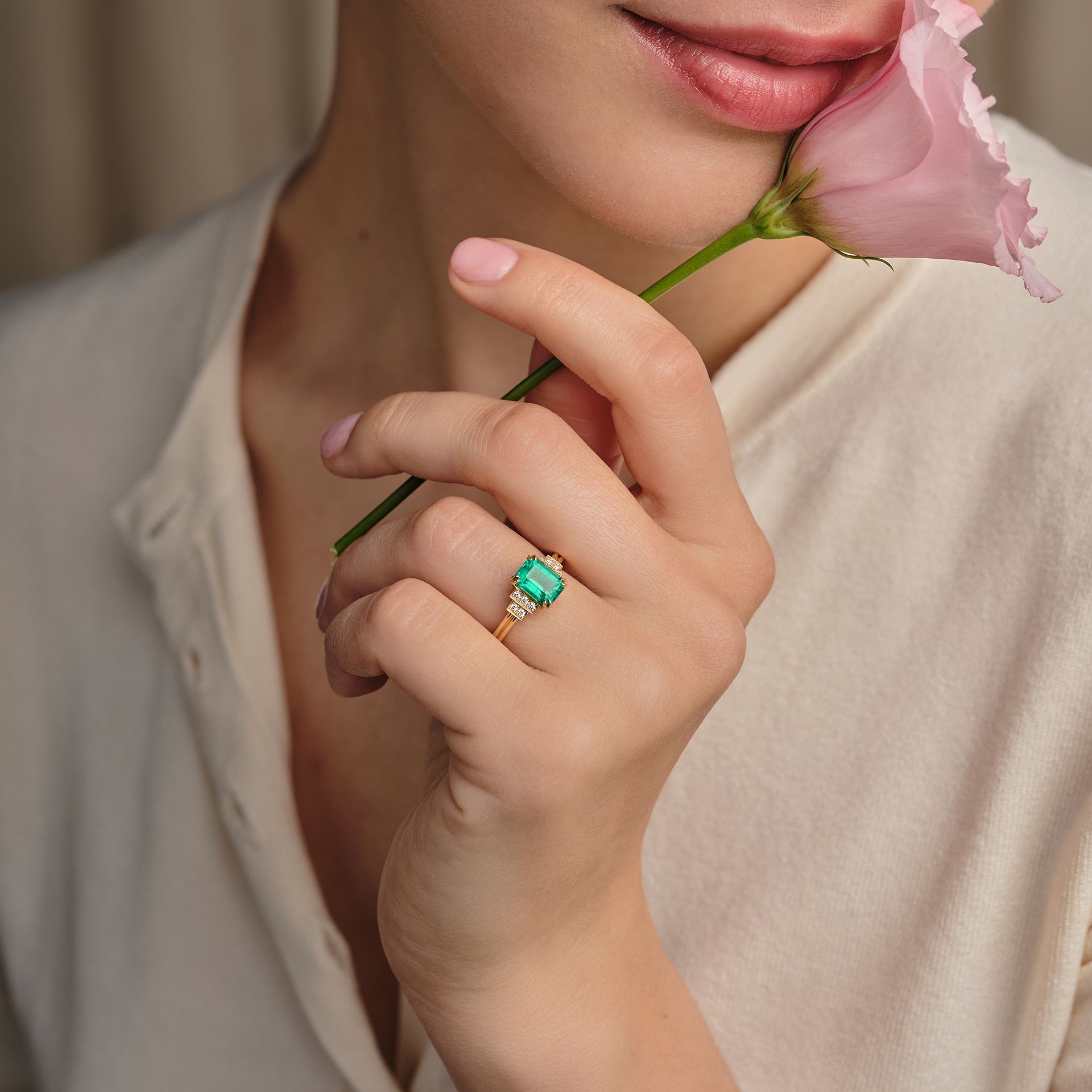 Solitaire Eileen Émeraude 8 x 6 mm