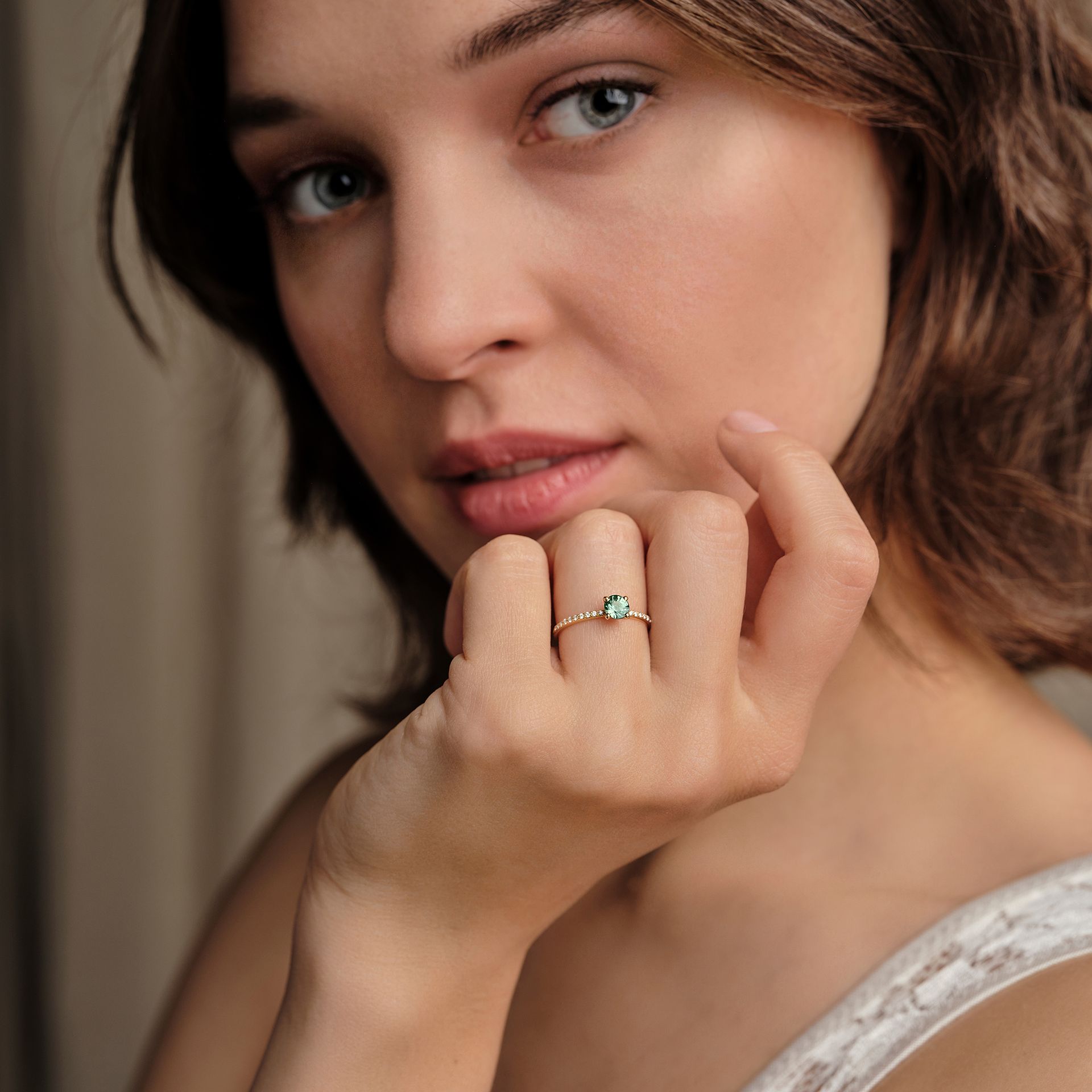 Solitaire Pavé Séléné Saphir Vert 4.5 mm