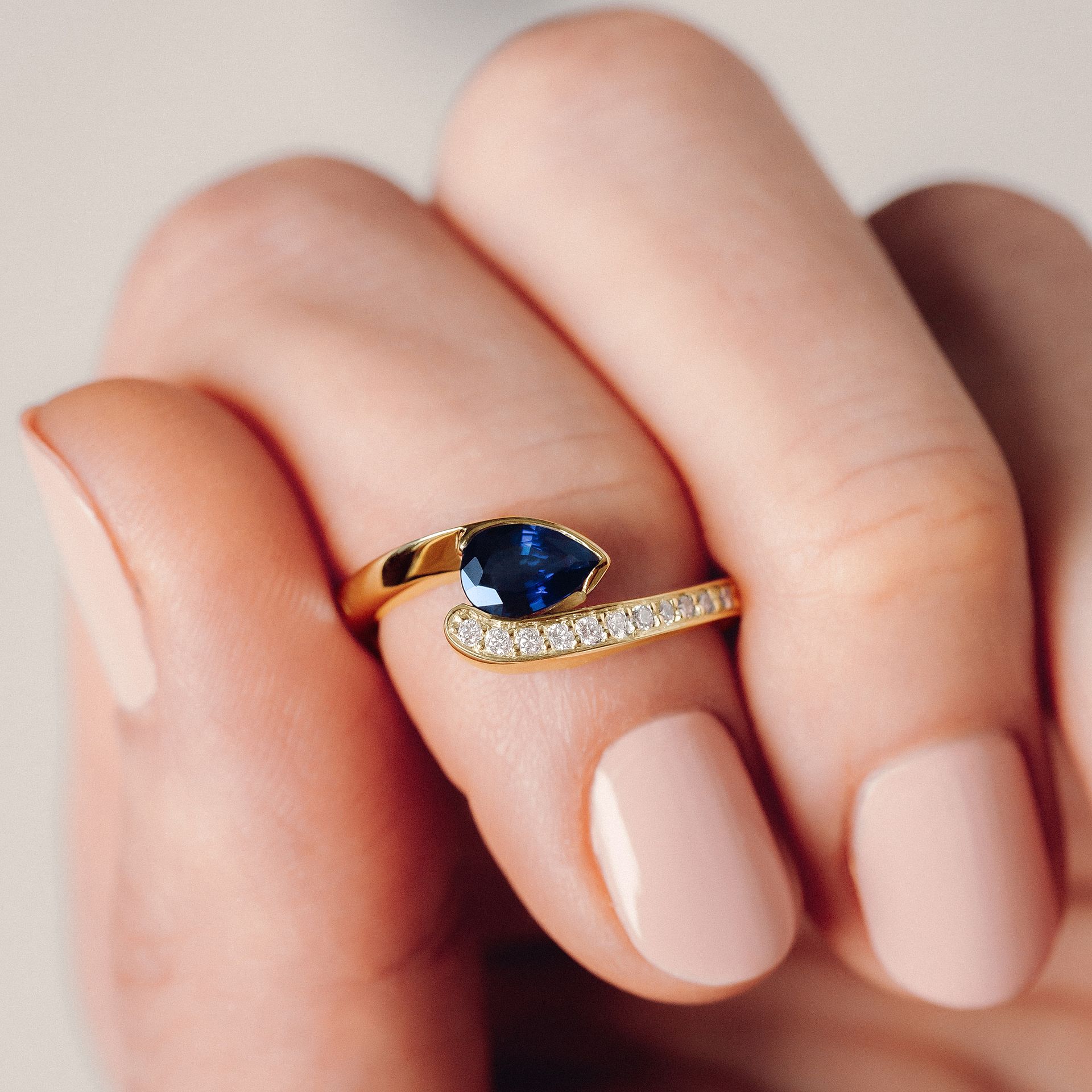 Solitaire Pavé Starlight Saphir
