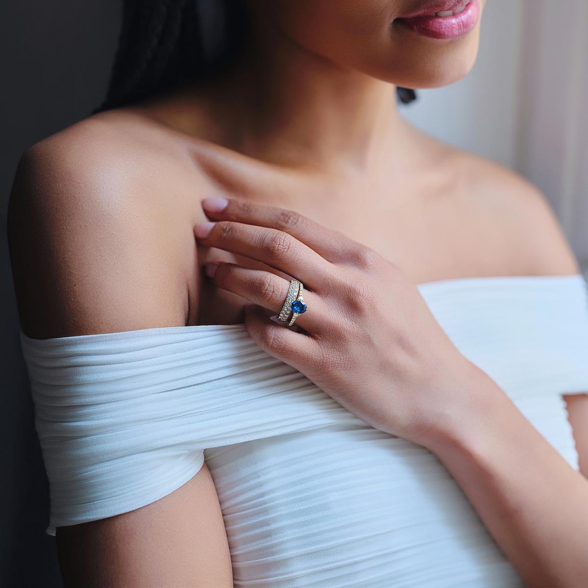 Solitaire Pavé Aïko Saphir 8 x 6 mm