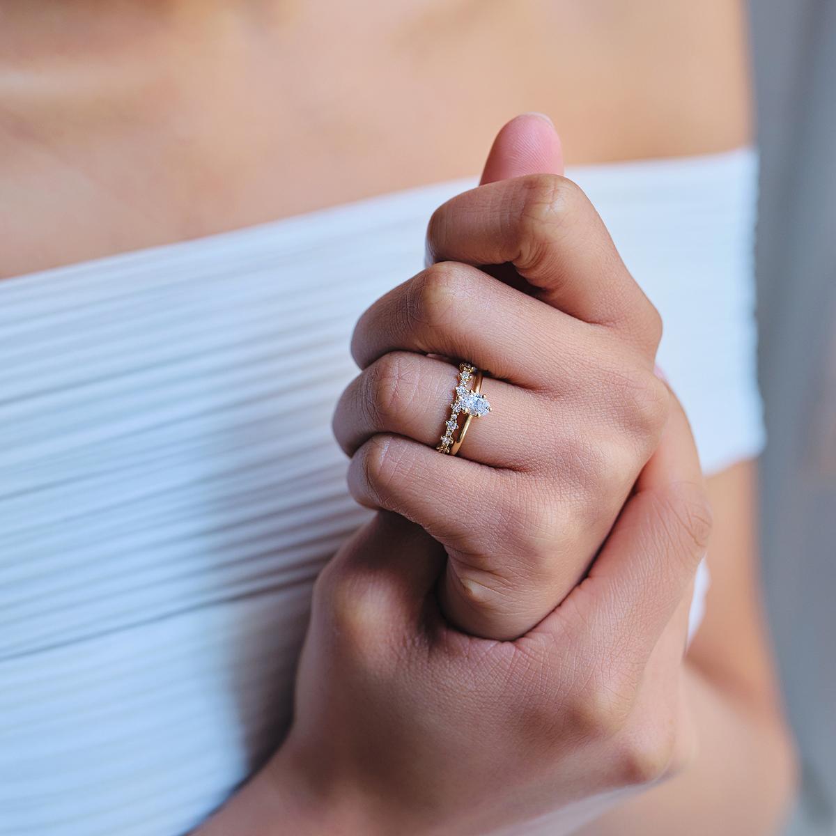 Solitaire Alva Ovale Diamant de Synthèse