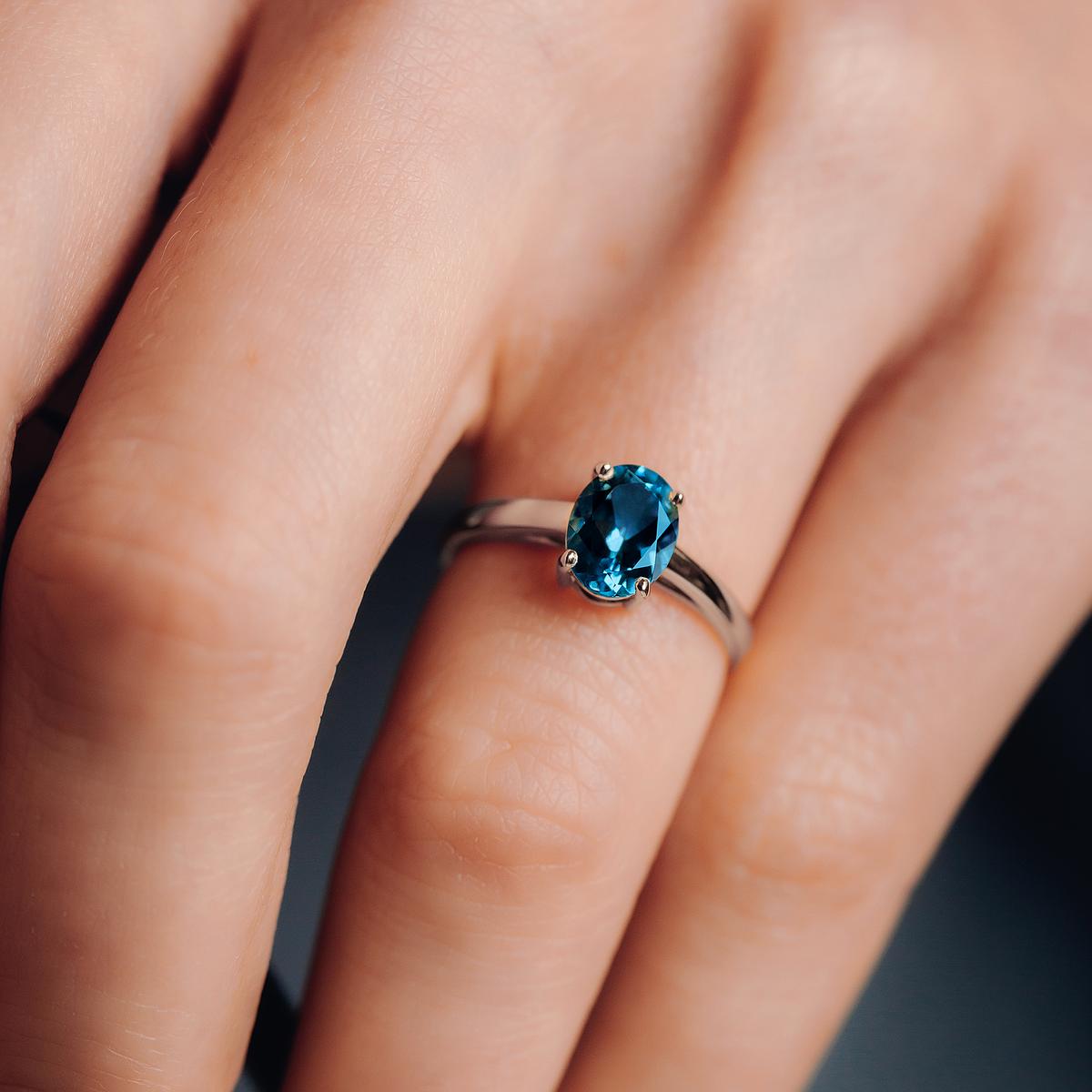 Solitaire Érine Topaze Blue London