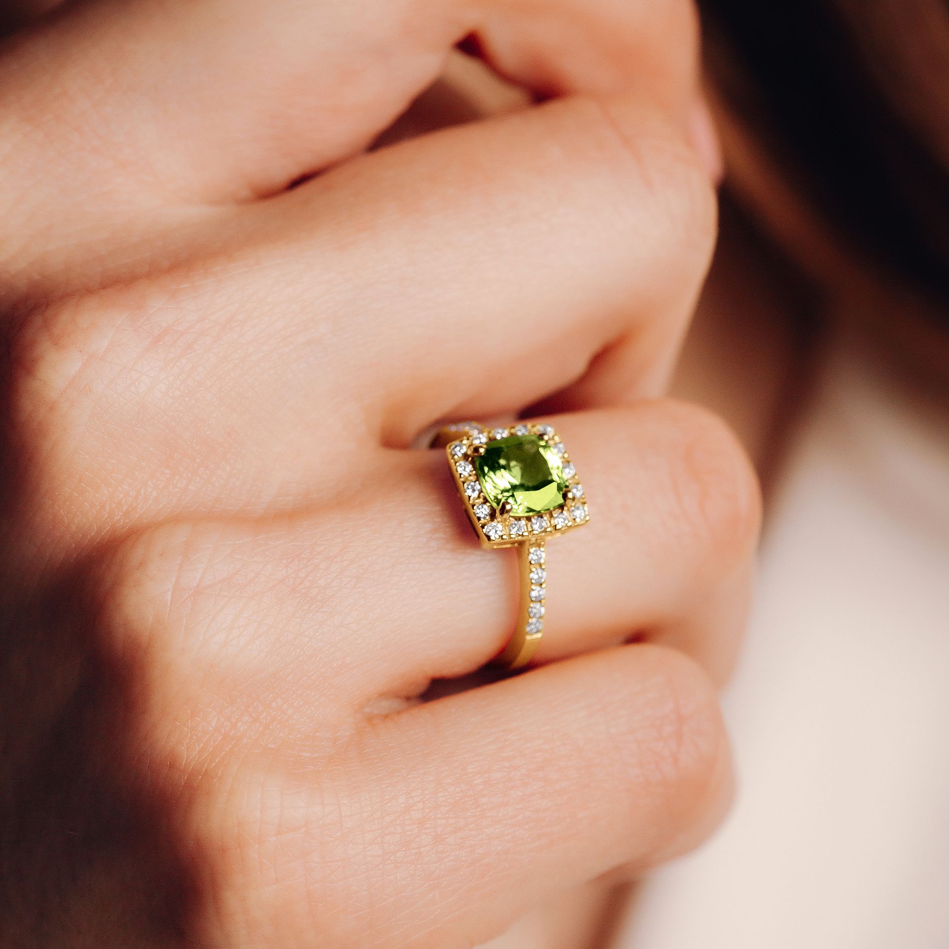 Solitaire Pavé Lys Péridot