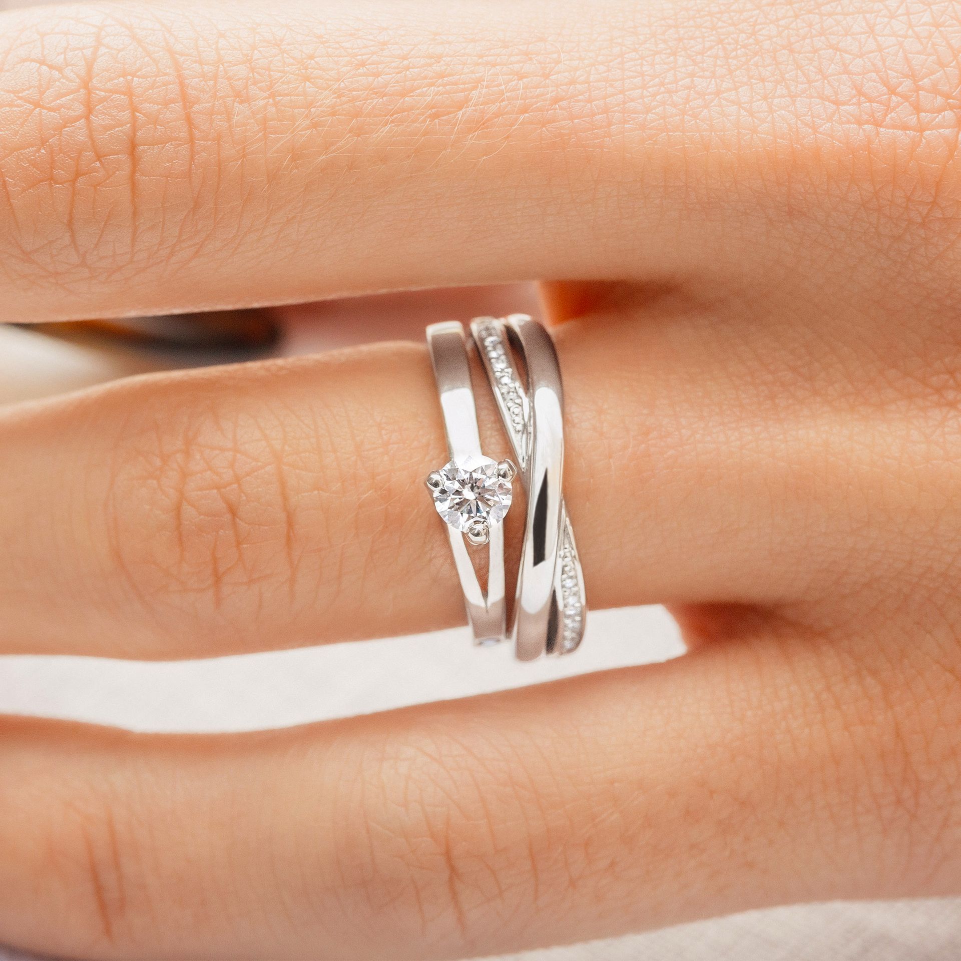 Solitaire Étoile Éclat Diamant de Synthèse