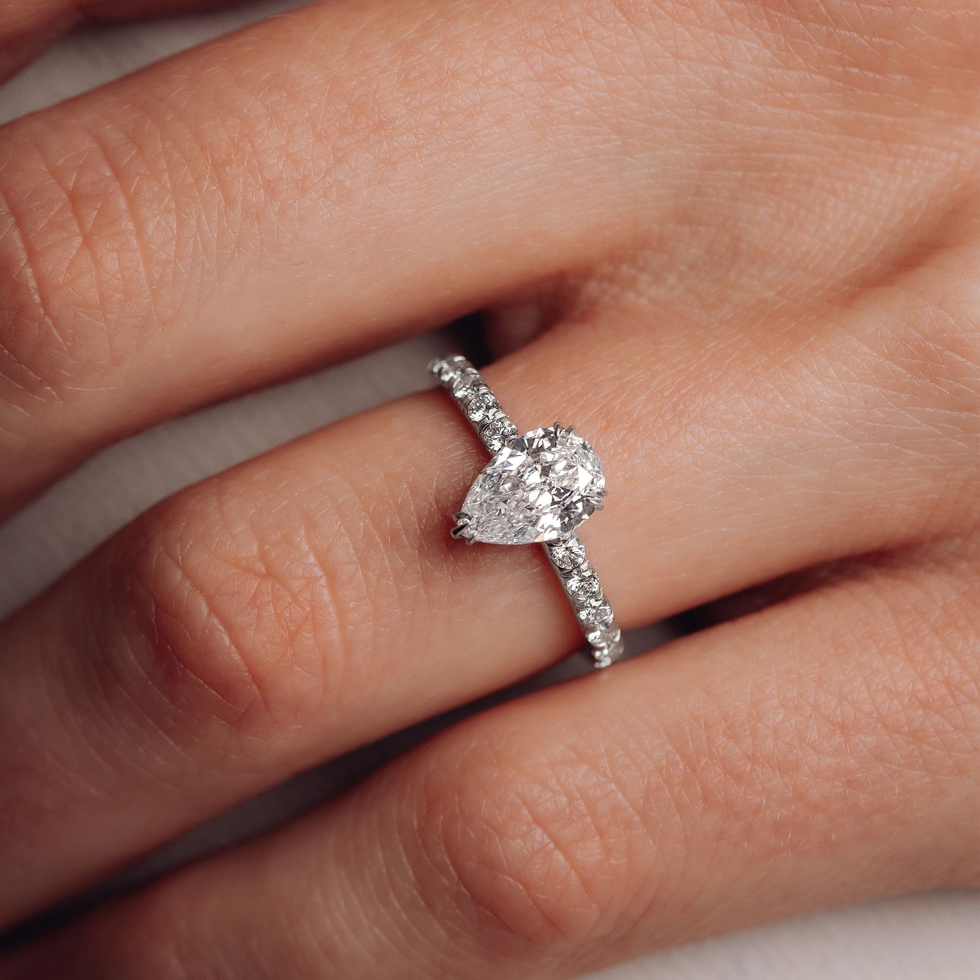 Solitaire Pavé Calla Diamant de Synthèse