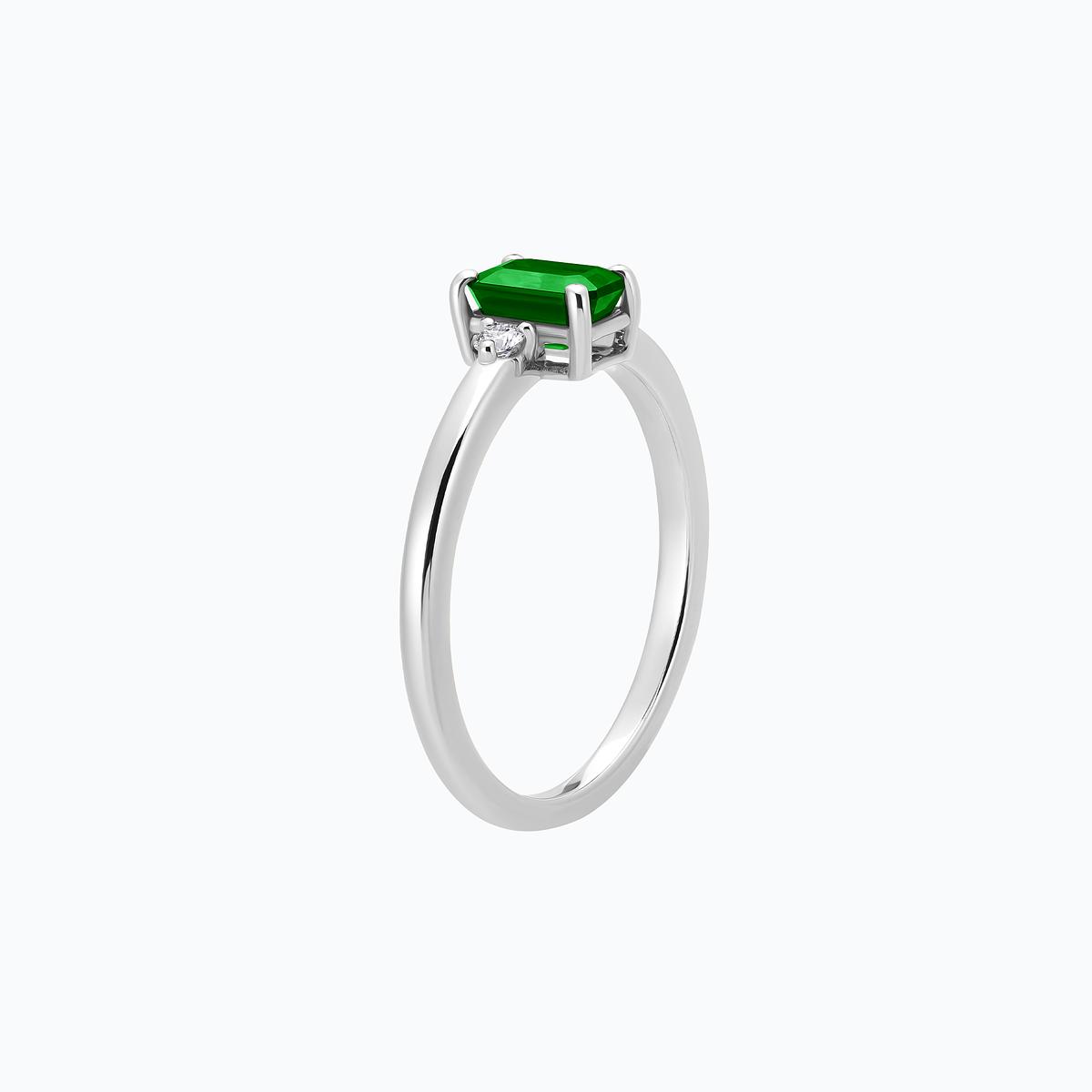 Solitaire Inès Tsavorite 6 x 4 mm