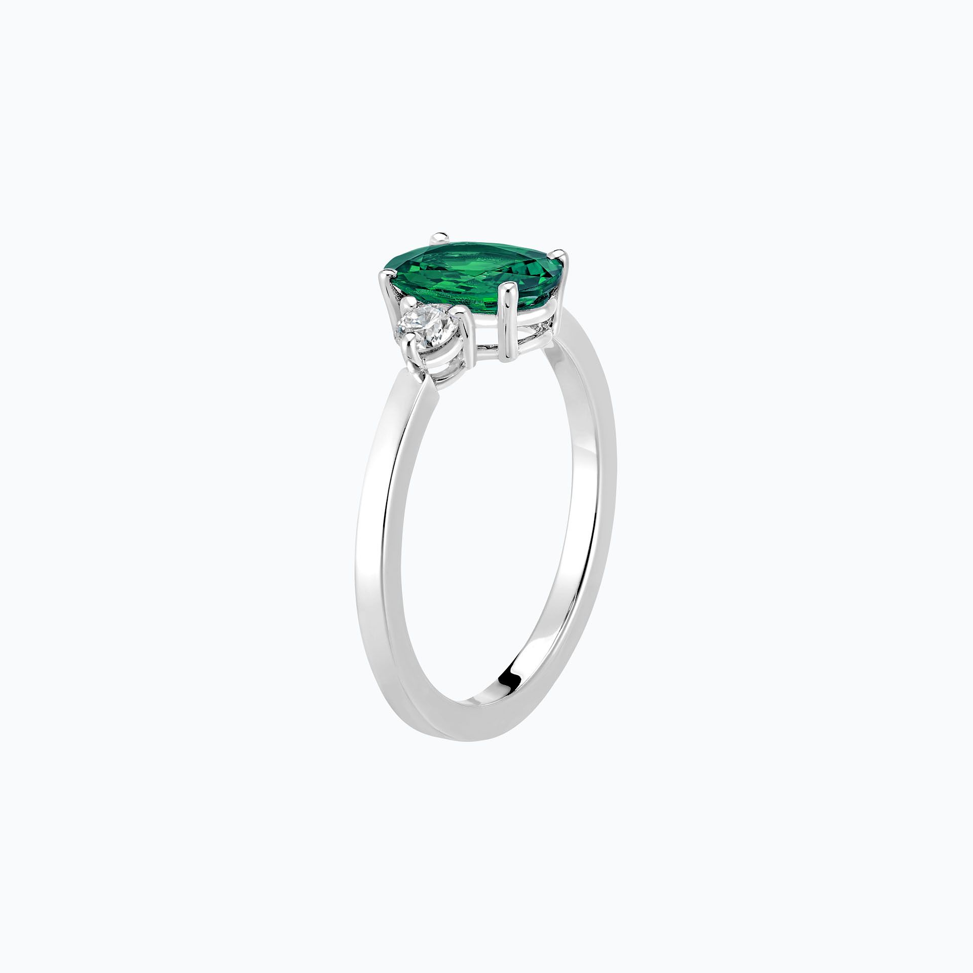 Solitaire Elisabeth Émeraude 8 x 6 mm