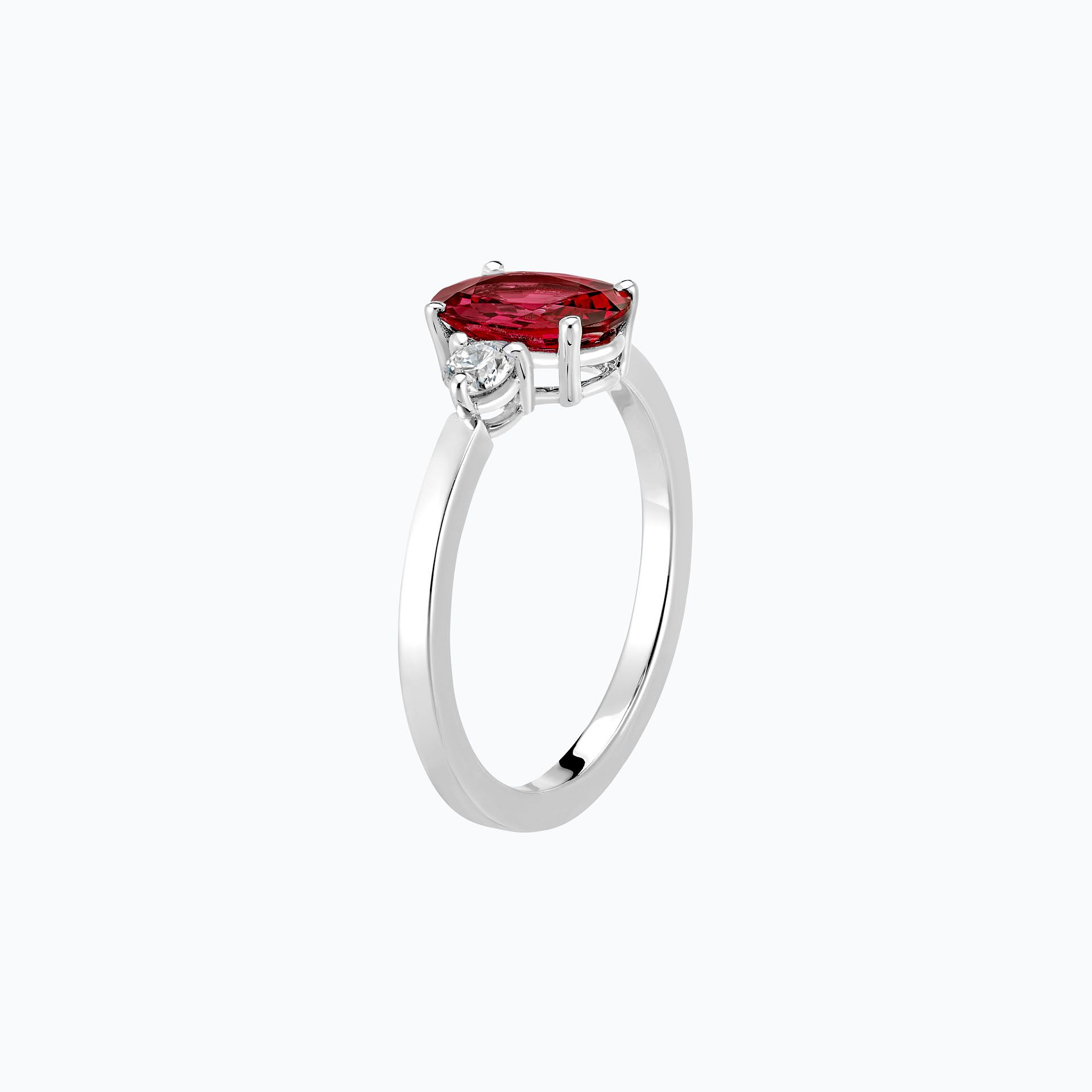 Solitaire Elisabeth Rubis 8 x 6 mm
