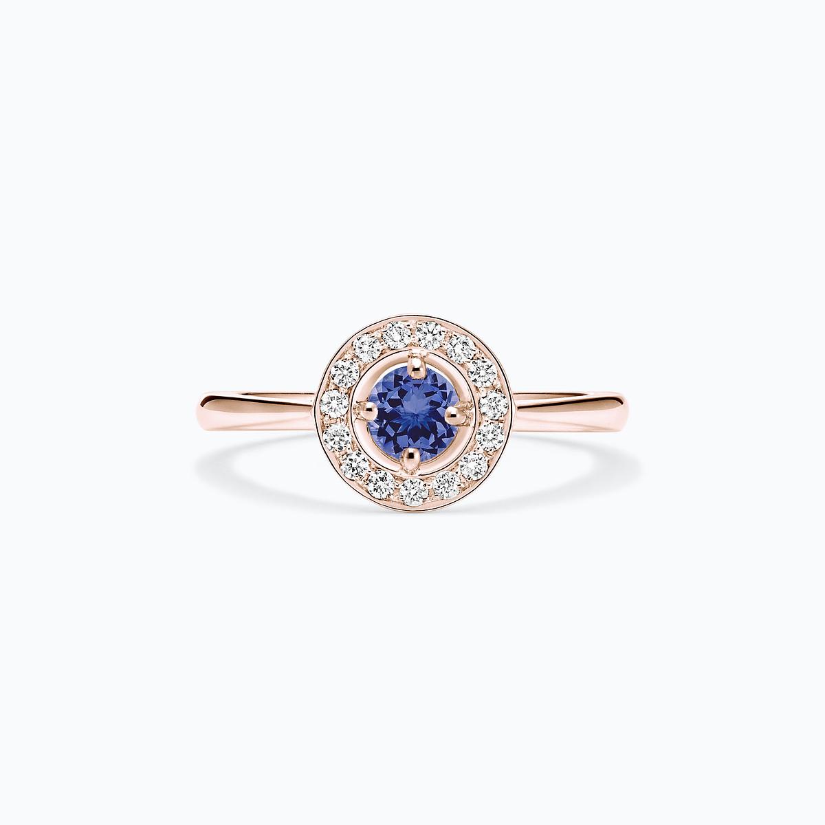Solitaire Attraction Tanzanite
