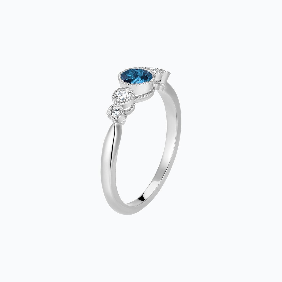 Solitaire Paloma Millegrain Topaze Blue London 4.5 mm