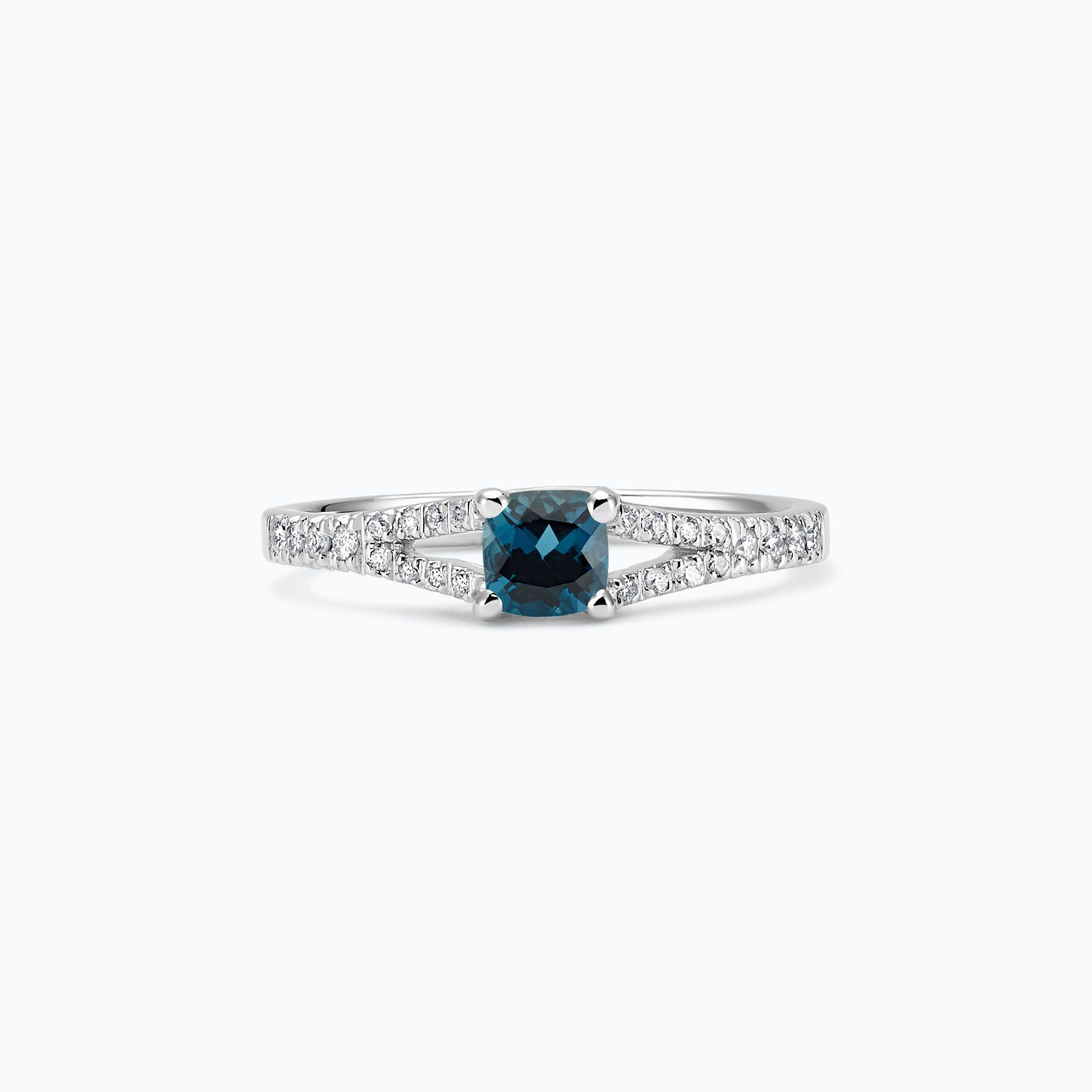 Solitaire Pavé Iris Topaze Blue London