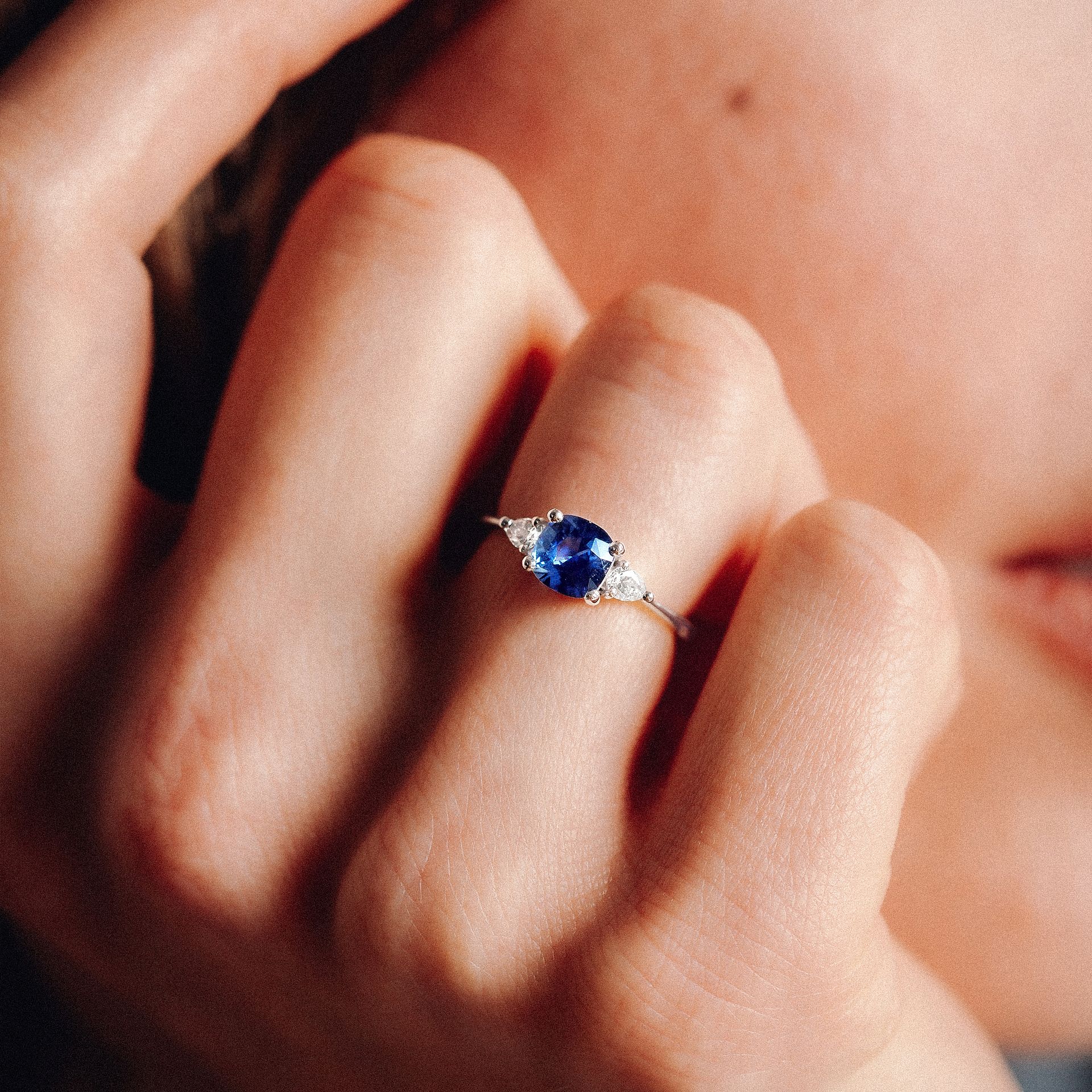 Solitaire Buckingham Saphir 6 x 6 mm