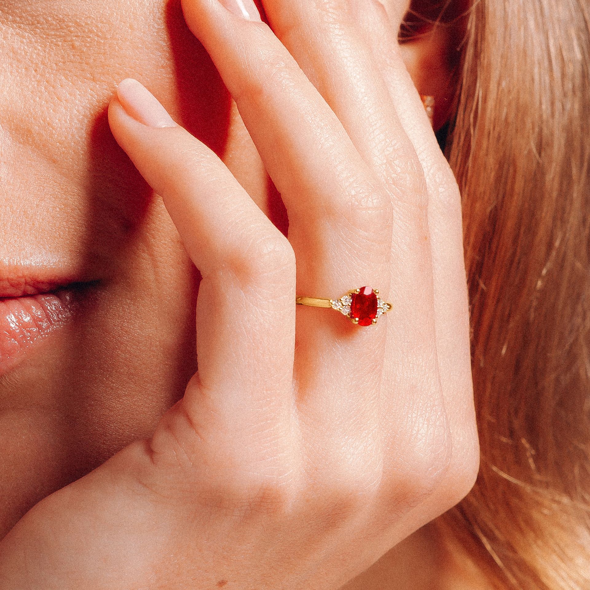 Solitaire Catherine Rubis 7 x 5 mm