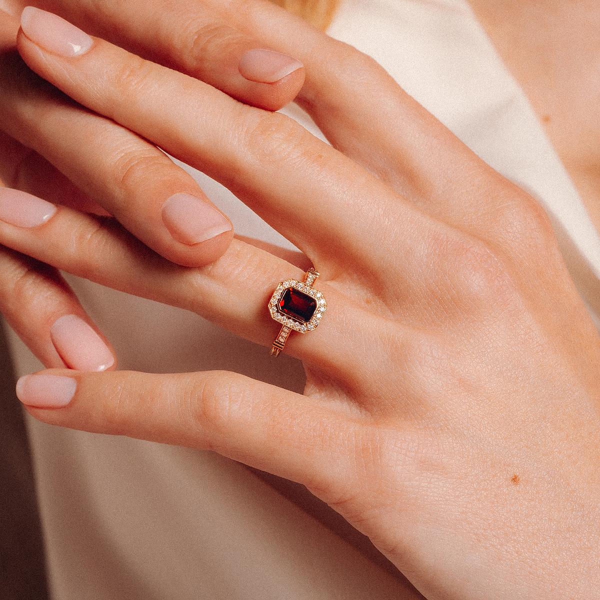 Solitaire Gabrielle Grenat