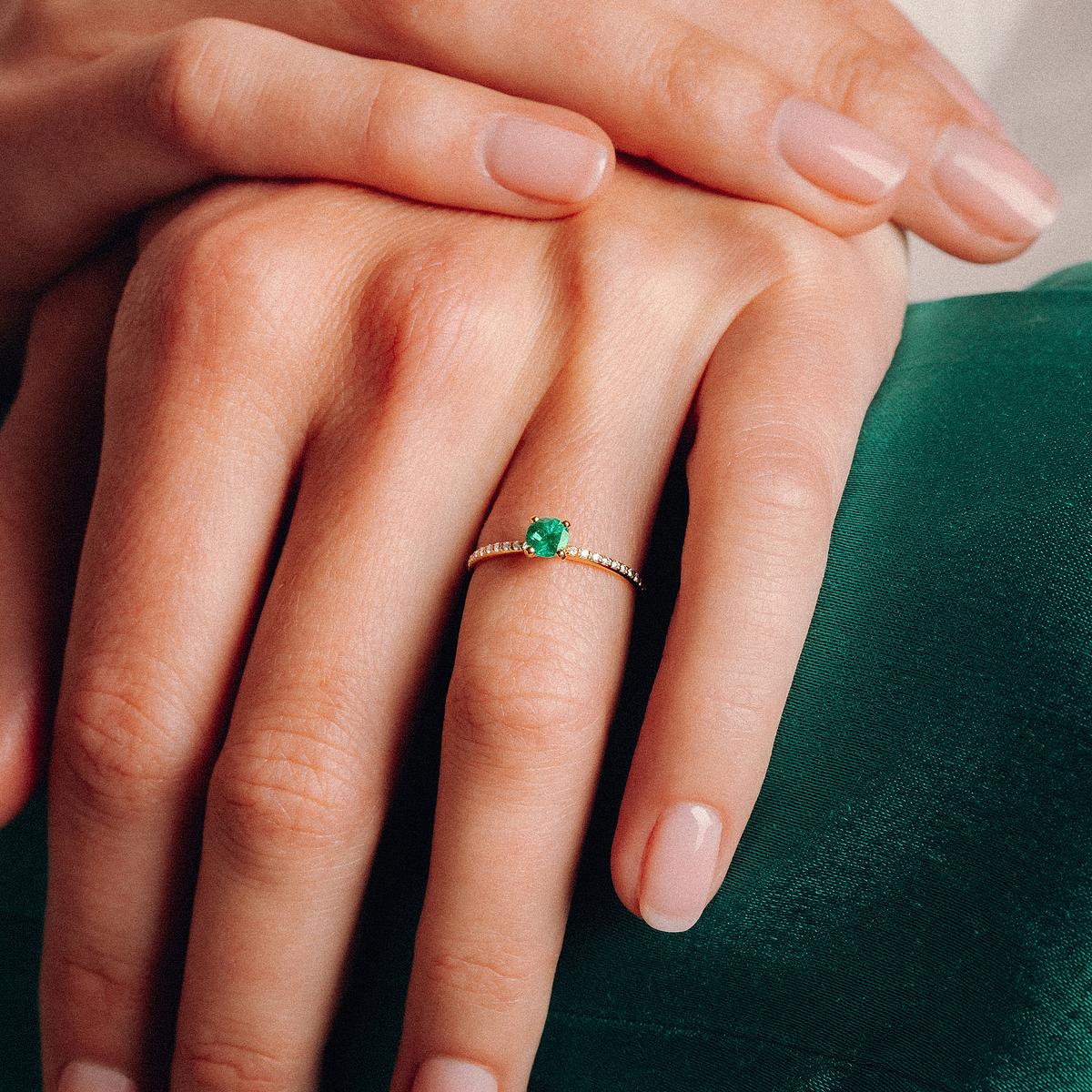 Solitaire Pavé Séléné Émeraude 4.5 mm