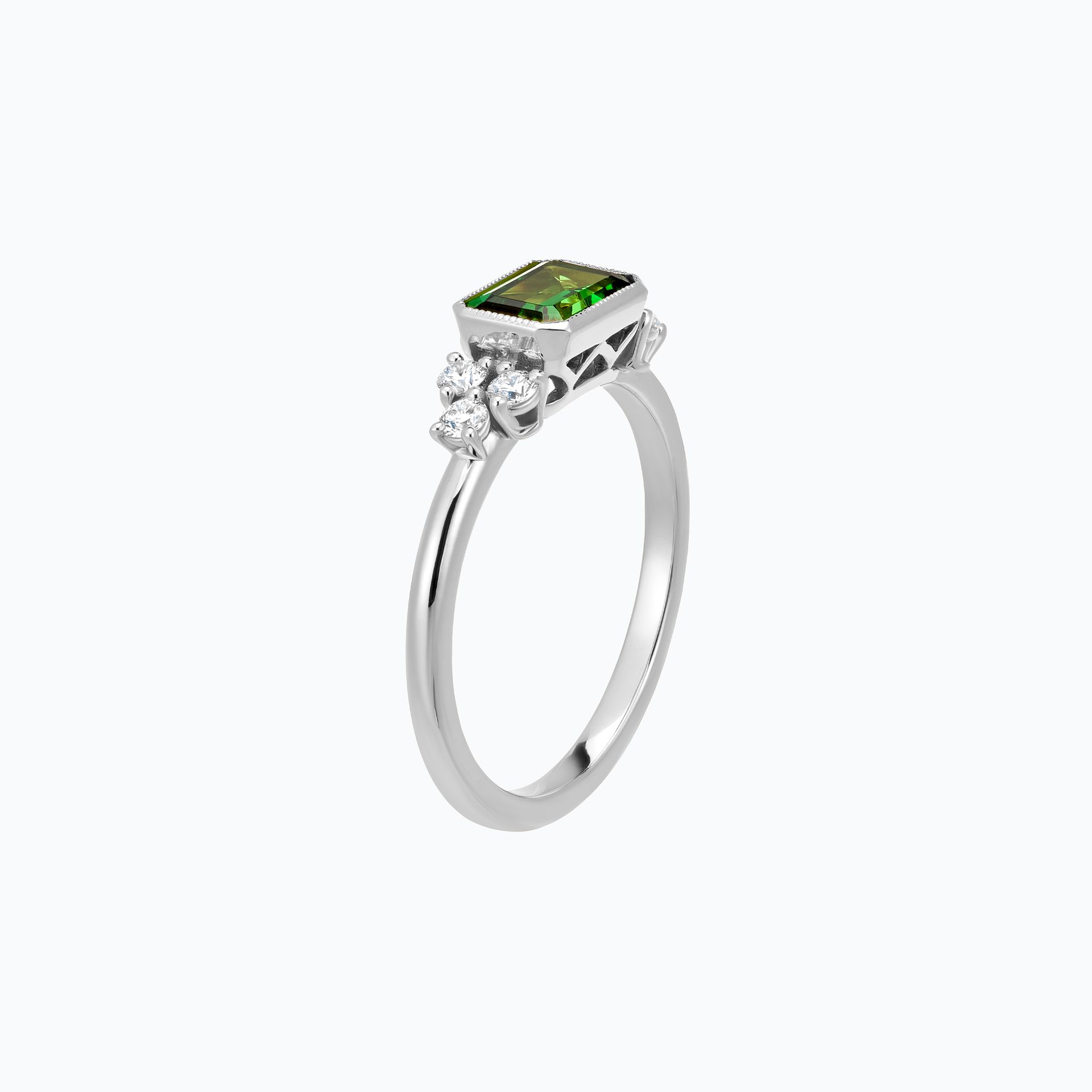 Solitaire Louise Tsavorite