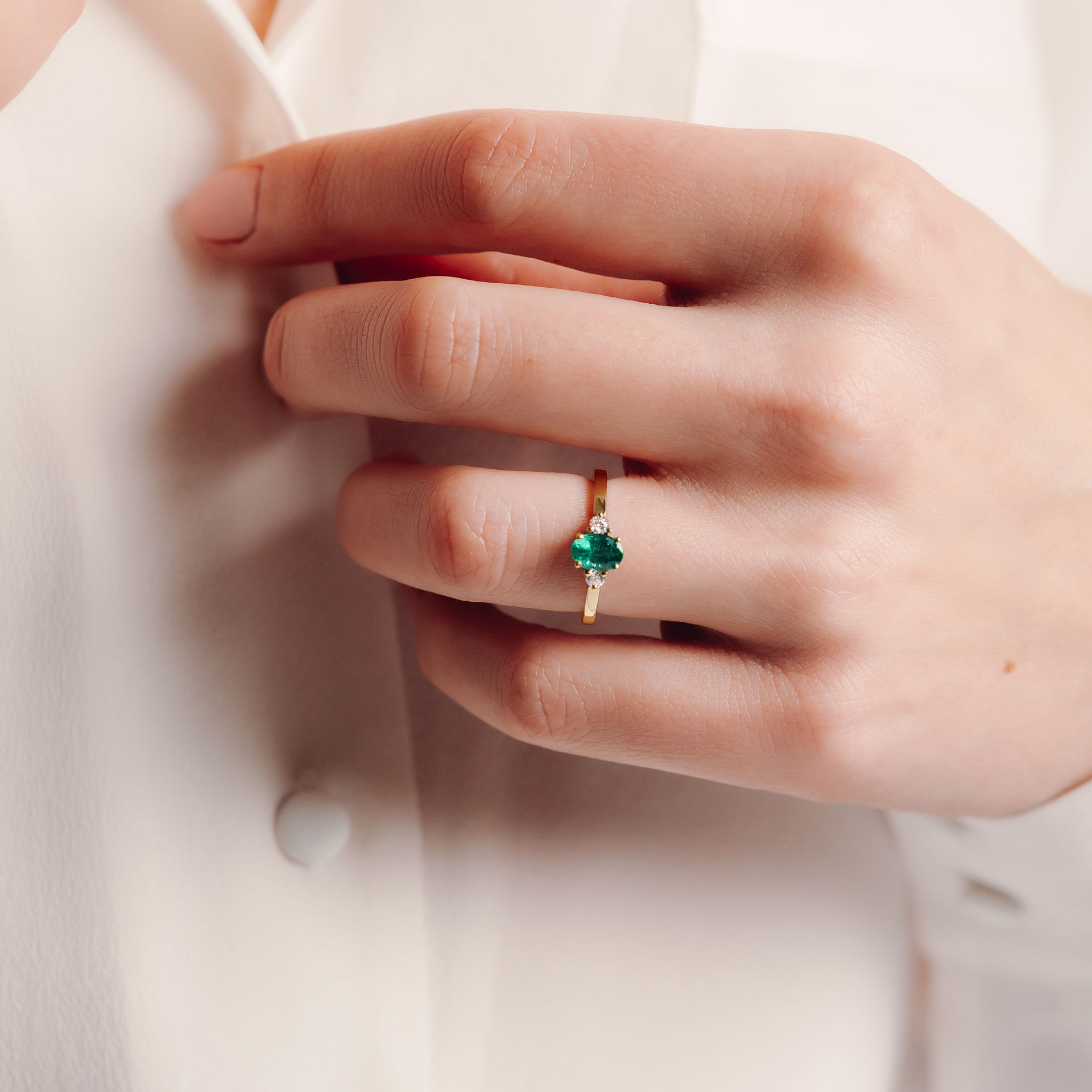Solitaire Elisabeth Émeraude 7 x 5 mm
