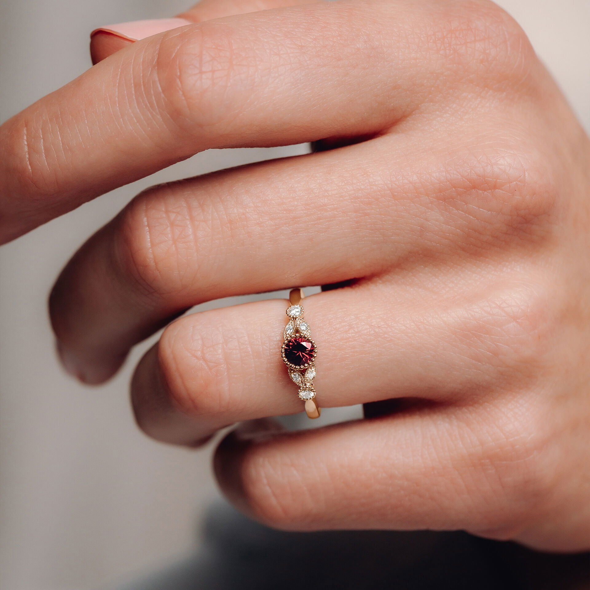 Solitaire Salomé Millegrain Saphir Rouge