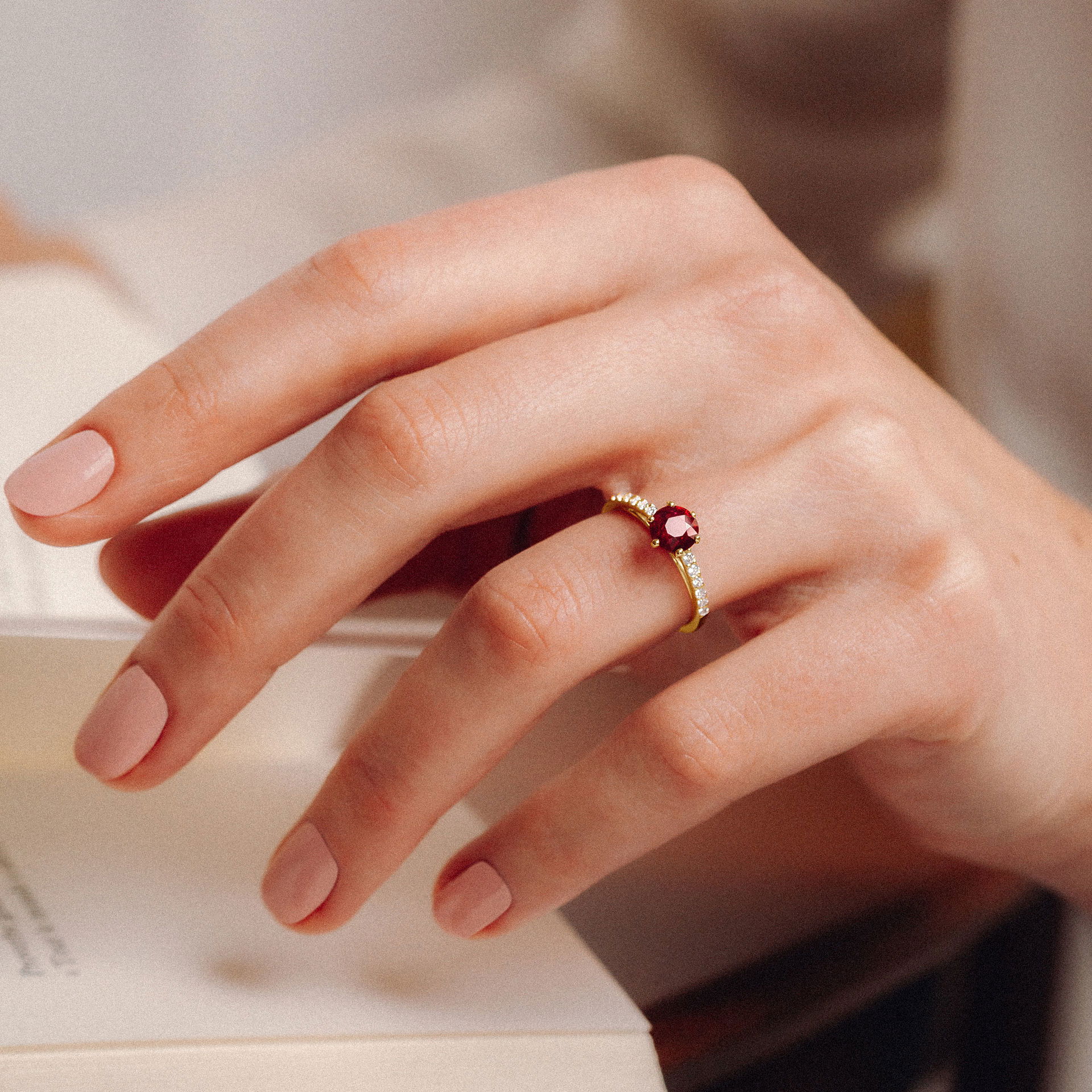 Solitaire Pavé Camille Rubis 6 mm
