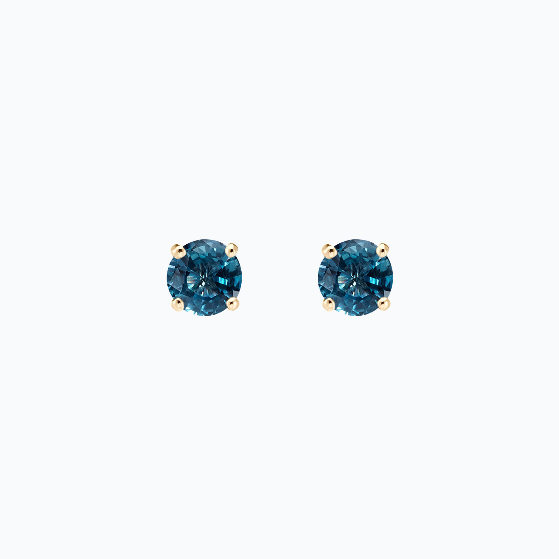 Boucles Alva Topaze Blue London 6 mm