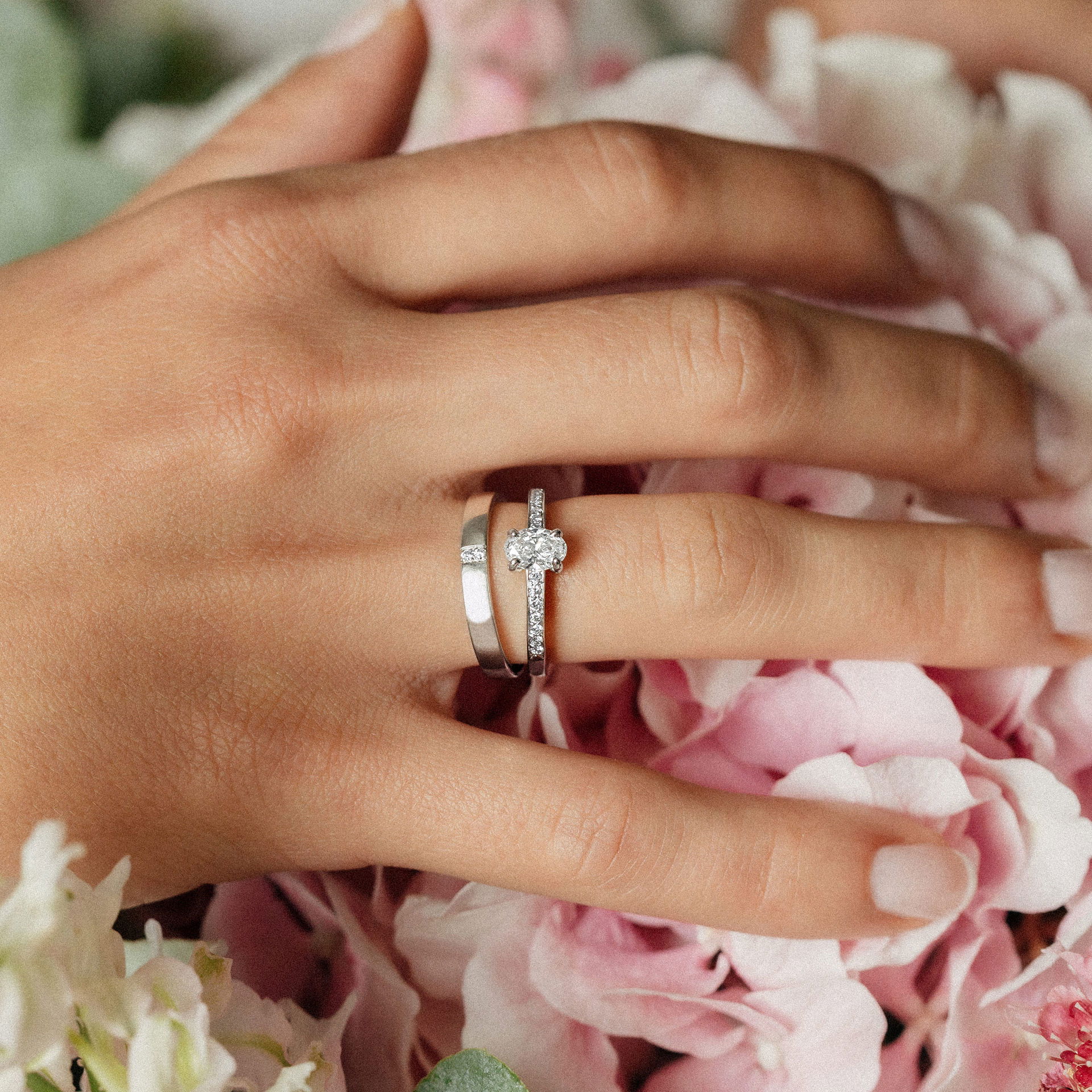 Solitaire Pavé Julia