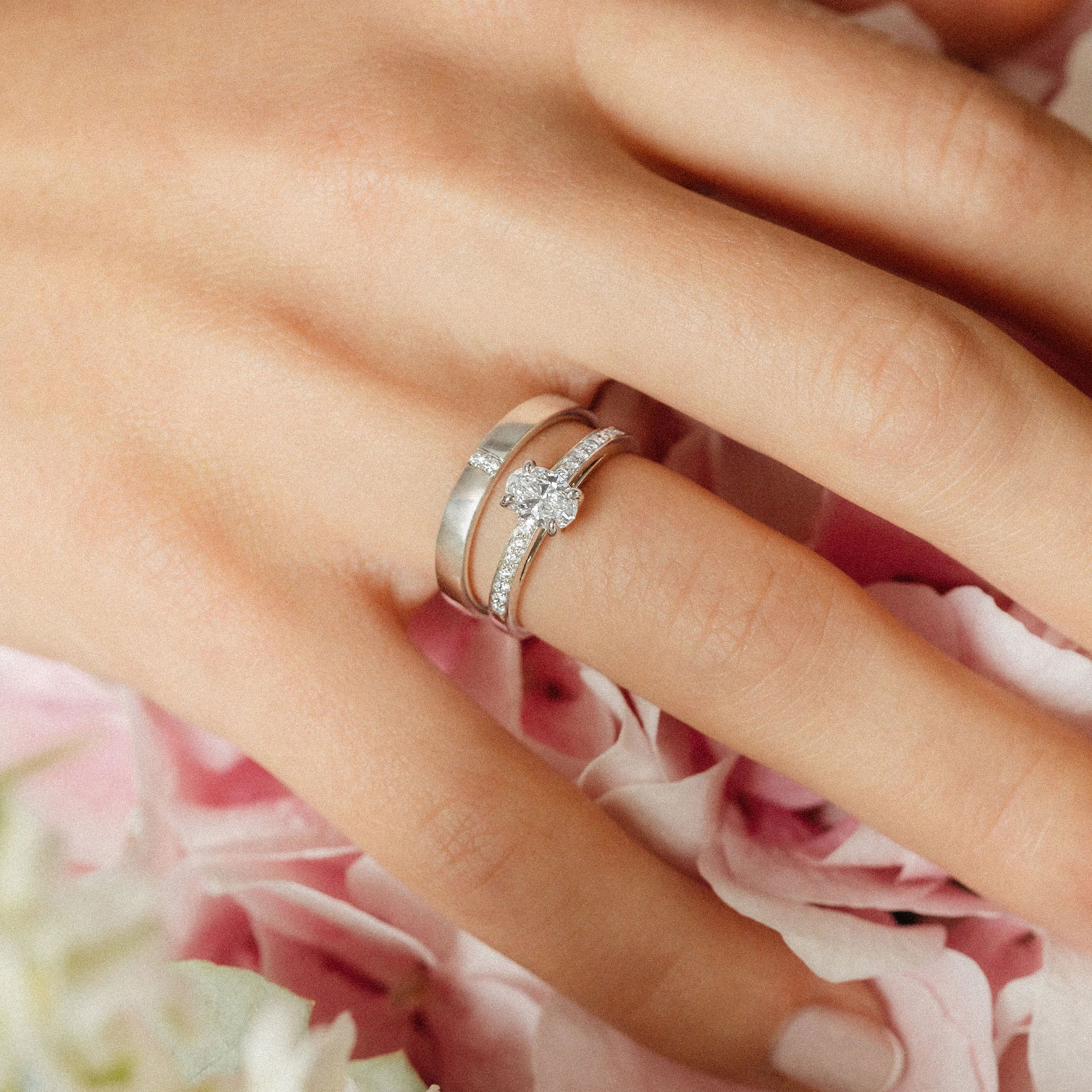 Solitaire Pavé Julia